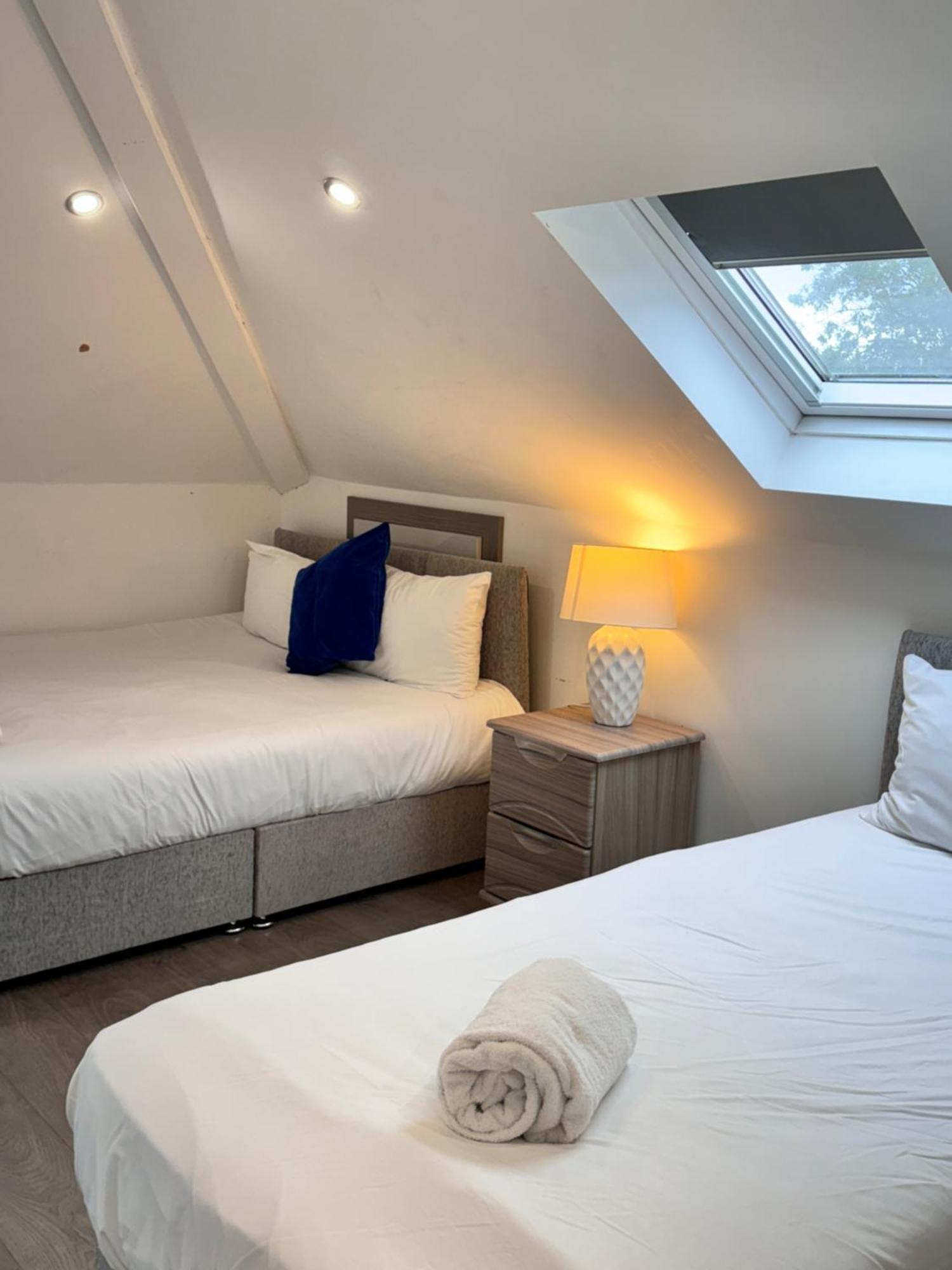 Hatton Apartments Heathrow Airport- Free Parking-Free Underground To And From Heathrow Airport Hatton Cross See Picture-See London Fast Hatton Cross To Central London 30Min Eksteriør billede