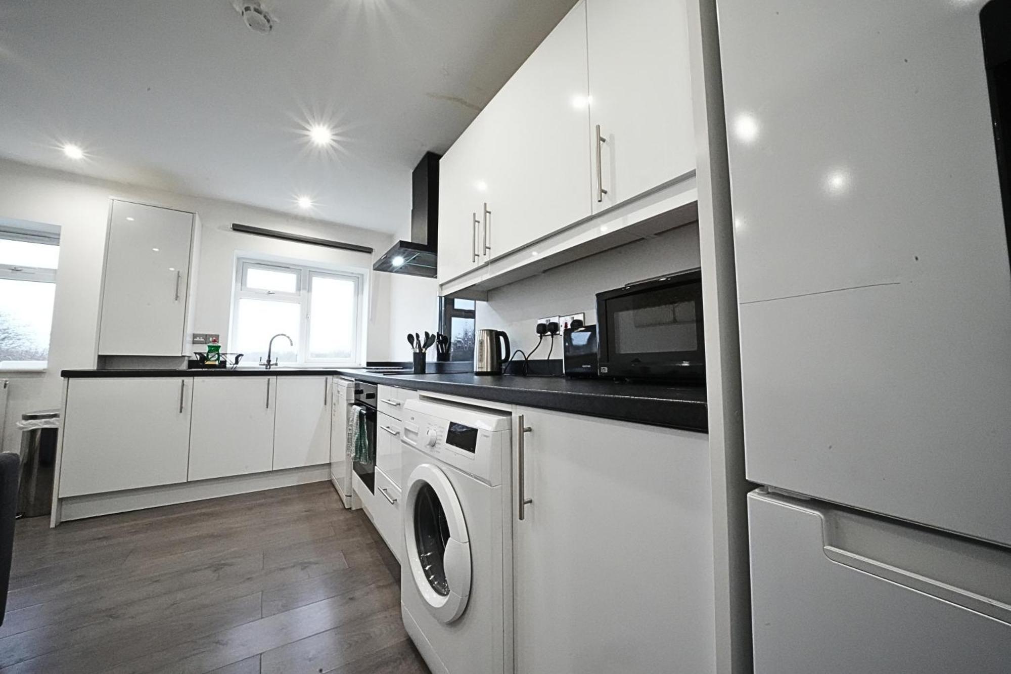 Hatton Apartments Heathrow Airport- Free Parking-Free Underground To And From Heathrow Airport Hatton Cross See Picture-See London Fast Hatton Cross To Central London 30Min Eksteriør billede